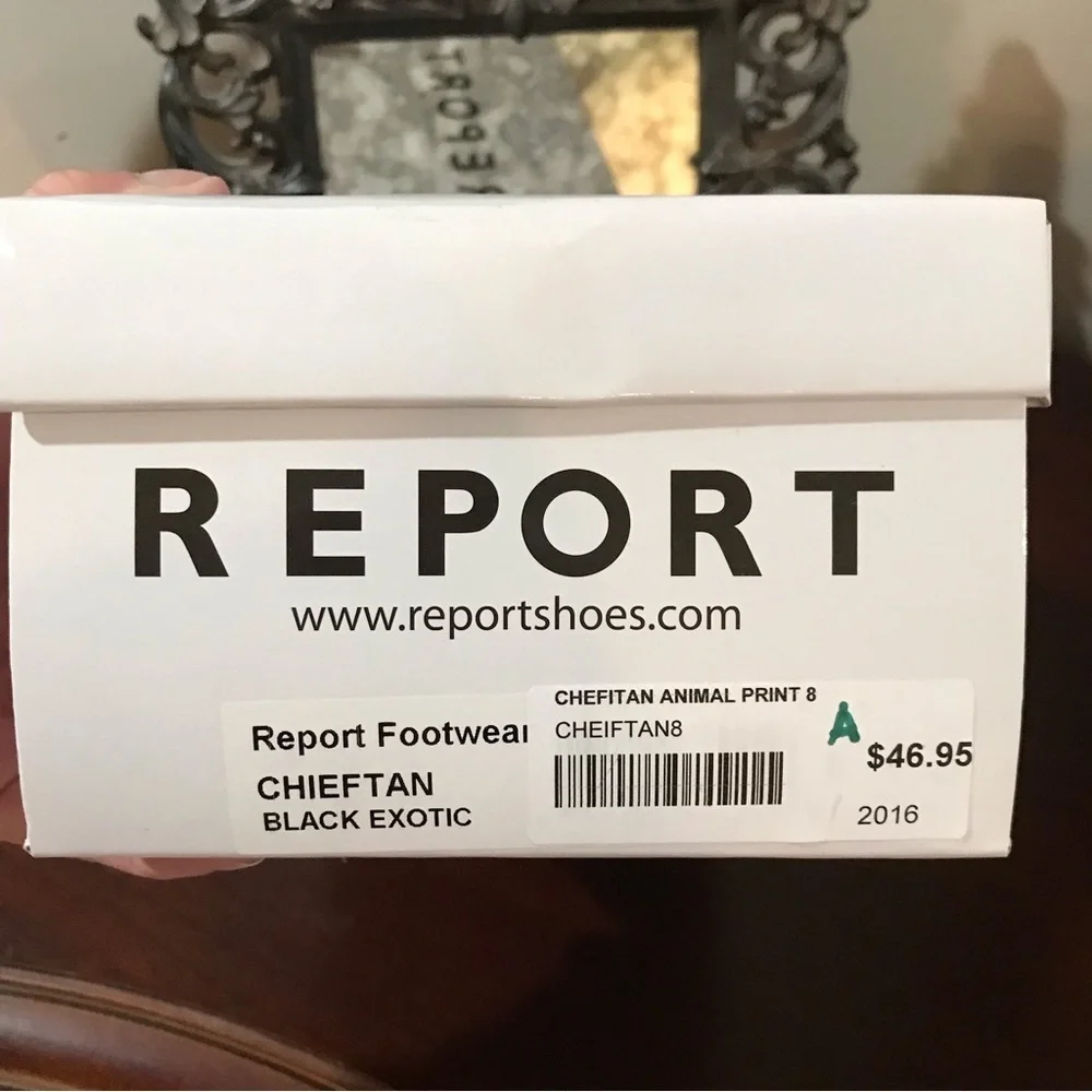 🦓REPORT Black Exotic Slip On Sandals